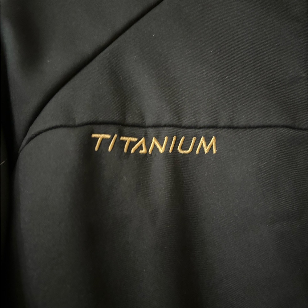 Columbia Titanium Softshell Jacket-Black Women’s … - image 2